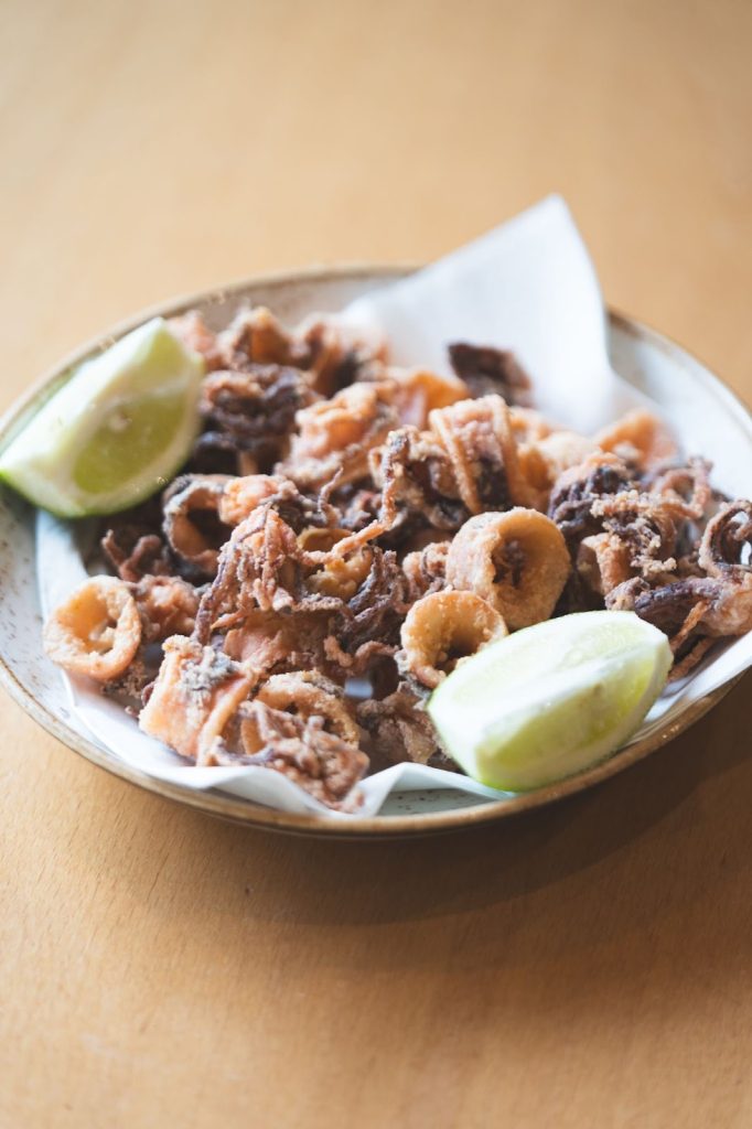 Plaro de Rabas Caceras en El Toloño Bar