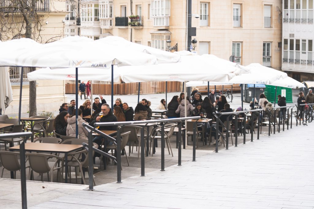 Terraza de El Toloño en pleno centro de Vitoria-Gasteiz